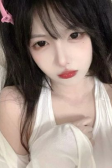 背带短裤丧尸来袭